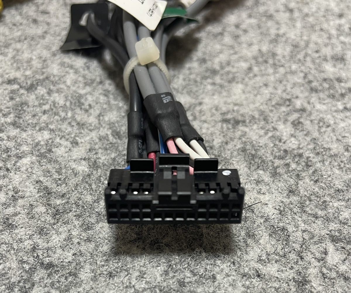 カロッツェリア RCA入出力コネクター RCAカプラー RCAケーブル AVIC