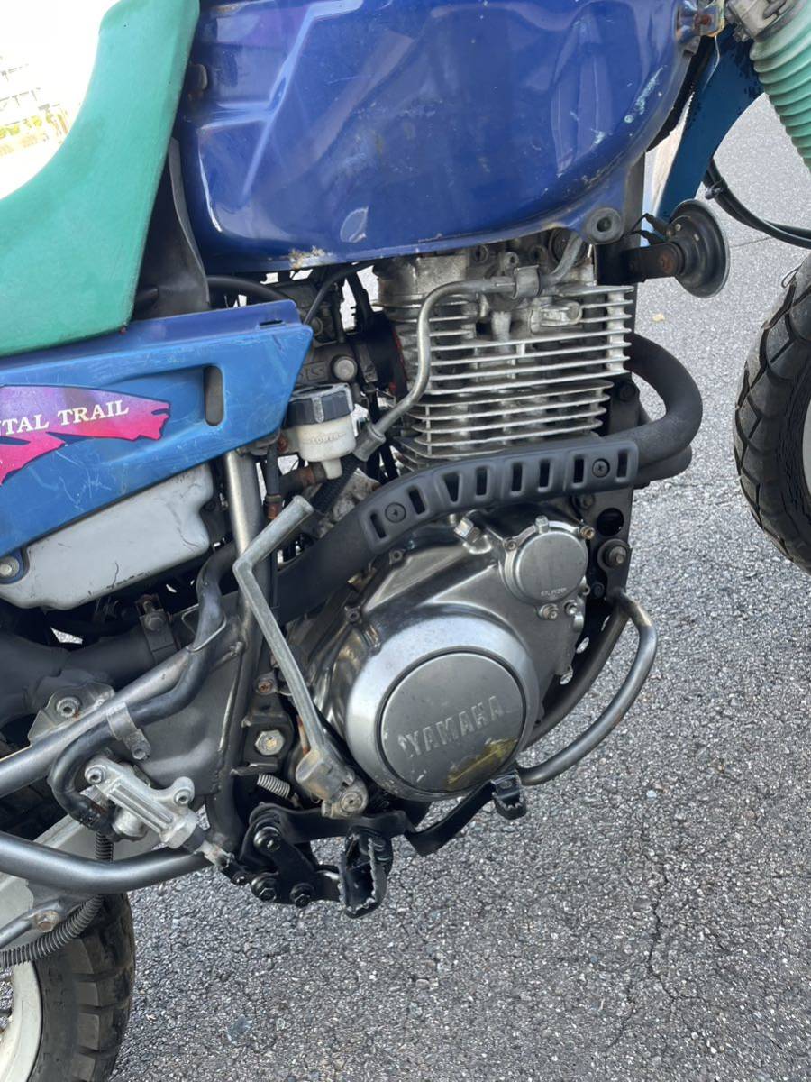 ヤマハ XT400アルテシア ヘッドライトカバー 4DW-094 MOTOCROSS