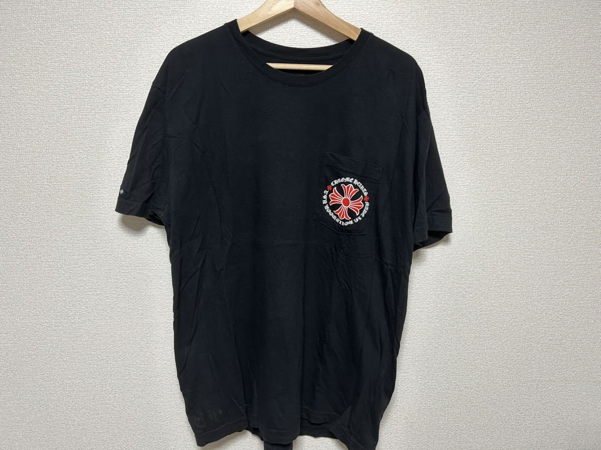  クロムハーツ Tシャツ トップス ブラック クロス スクロールラベル ポケットロゴ レッド XL(トップス)｜売買されたオークション情報、yahooの商品情報をアーカイブ公開 - オークファン 男性用