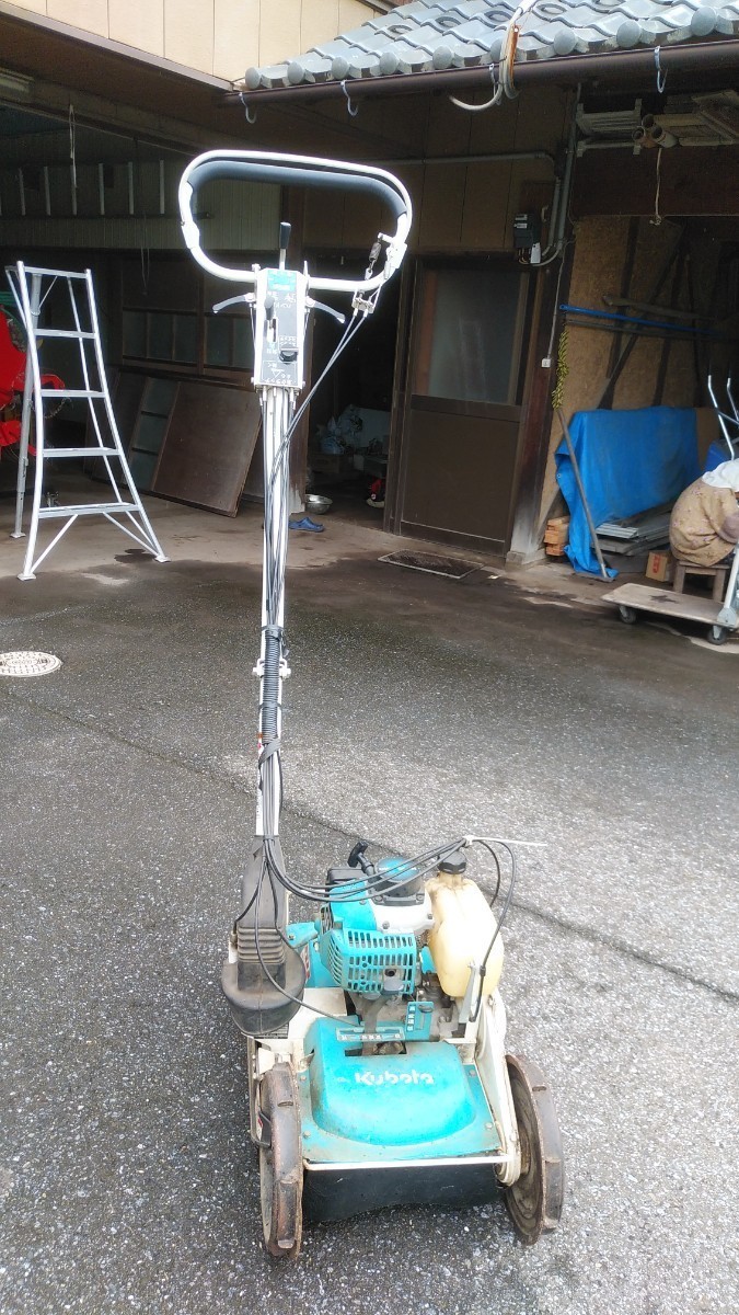 岐阜）自走式草刈機 クボタ法面草刈機 GCーS400 GC-S400