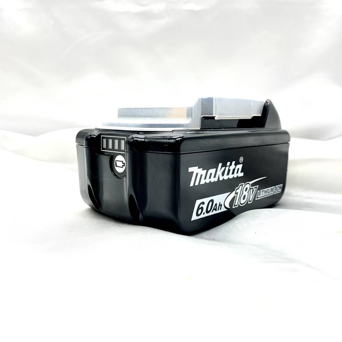 1円 極美品■ 展示品 Makita マキタ BL1860B バッテリーのみ インパクト ドリル 充電 建築 土木 966