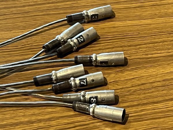 CANARE　XLR　8ch 2m　国内品　中古品　動作品　擦傷錆汚れ等有り　現状渡し　写真と同等品