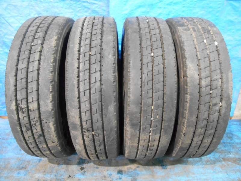 バリ山 ダンロップ ウインターマックス 225/55R17 スタッドレス 4本