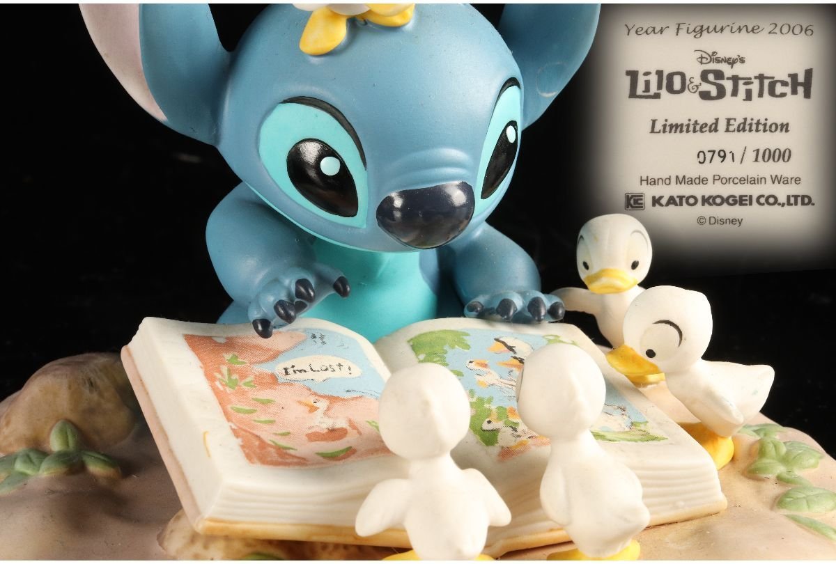 URA ディズニー/加藤工芸/2006イヤーフィギュア/リロ&スティッチ/限定  