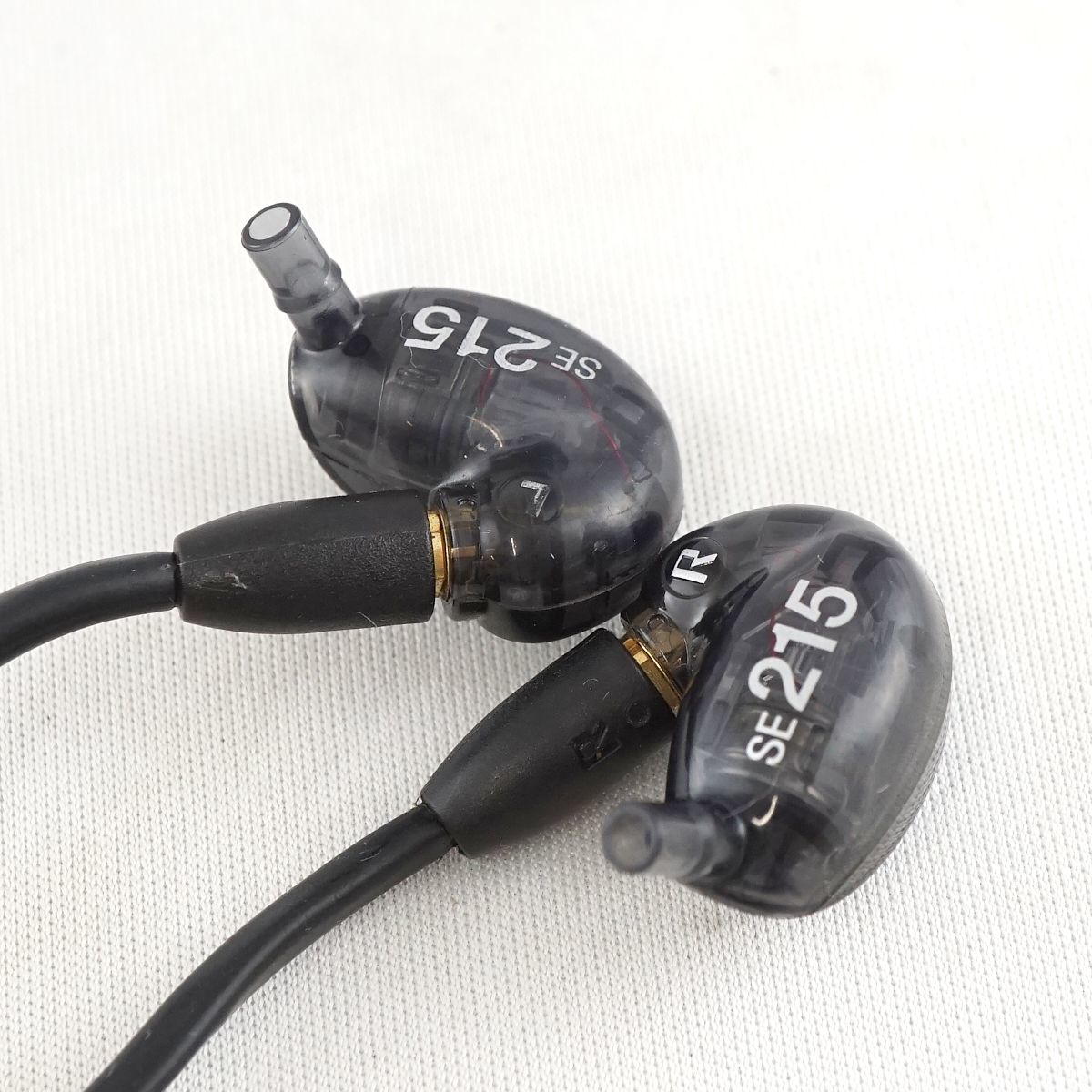 SHURE SE215 高遮音性イヤホン USED美品 有線接続 ブラック シュア掛け