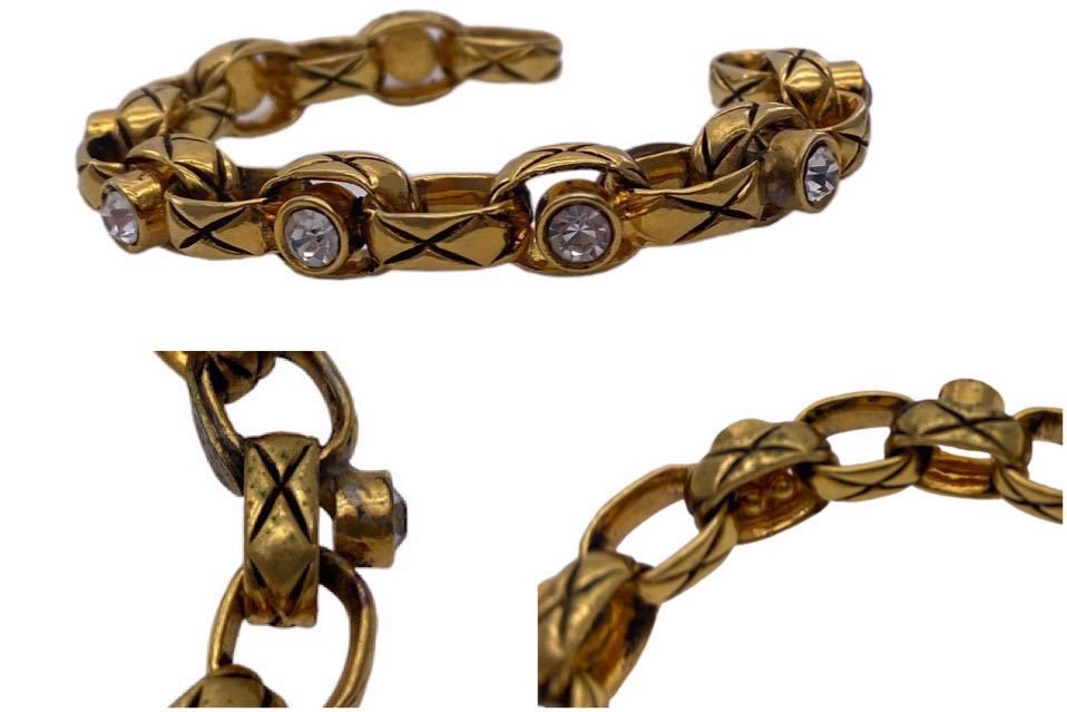 CHANEL ダブルCロゴ バングル　ストーン CHANEL ダブルCロゴ バングル ストーン 超レア！CHANEL シャネル