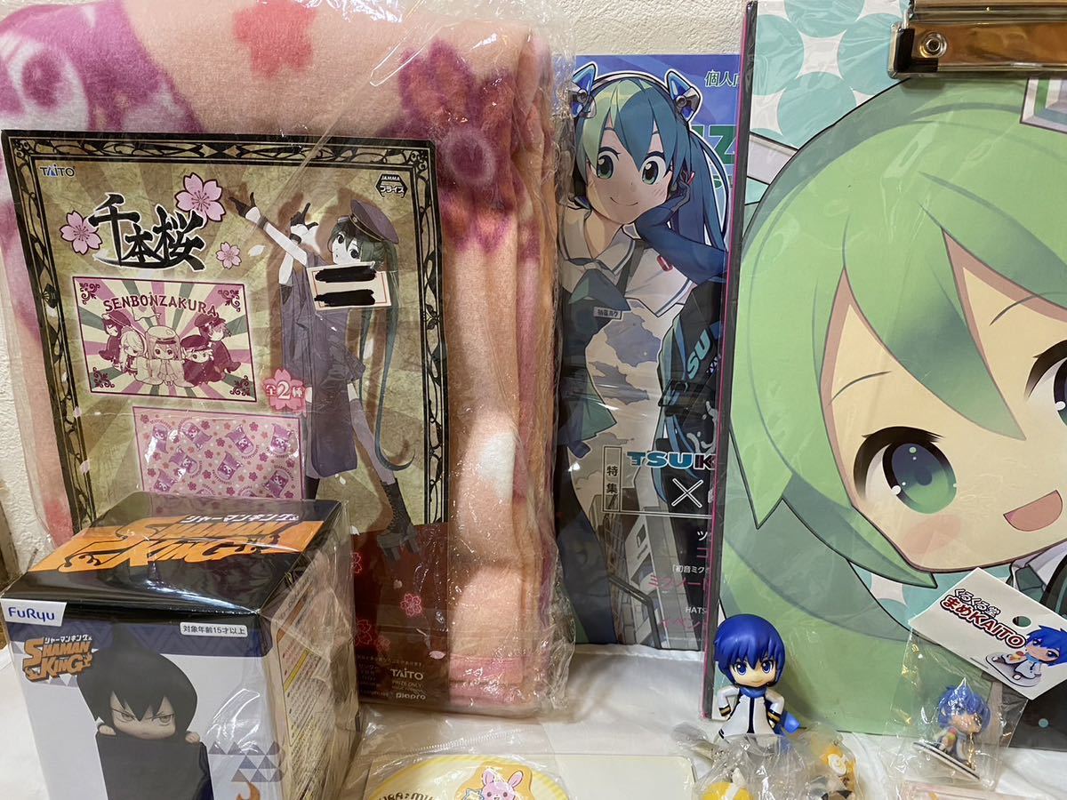 大量】初音ミク 東京リベンジャーズ 缶バッジ プロセカ アクスタ 