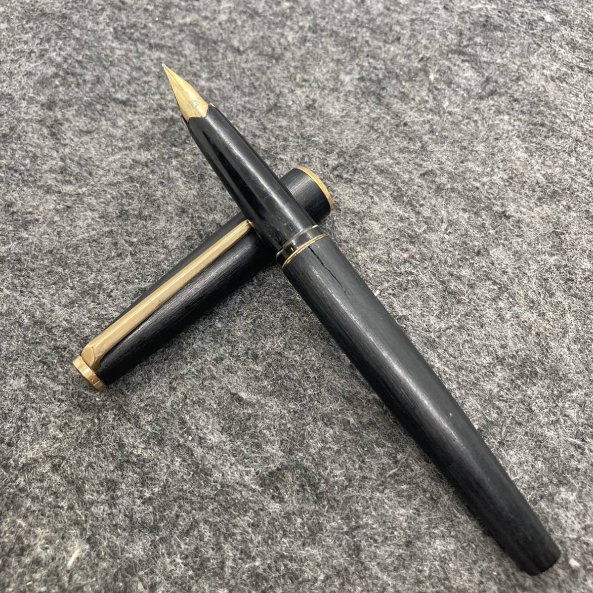 PE634□MONTBLANC モンブラン 万年筆 ペン先 585 14K ブラック ウッド調 筆記未確認 ★状態注意