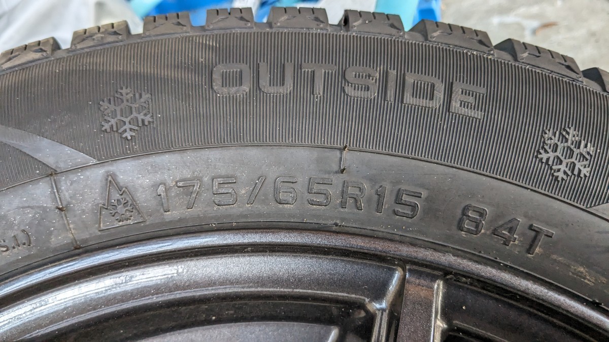 スタッドレスタイヤ　ホイール付き　175/65R15 2022年製造　バリ山です _2