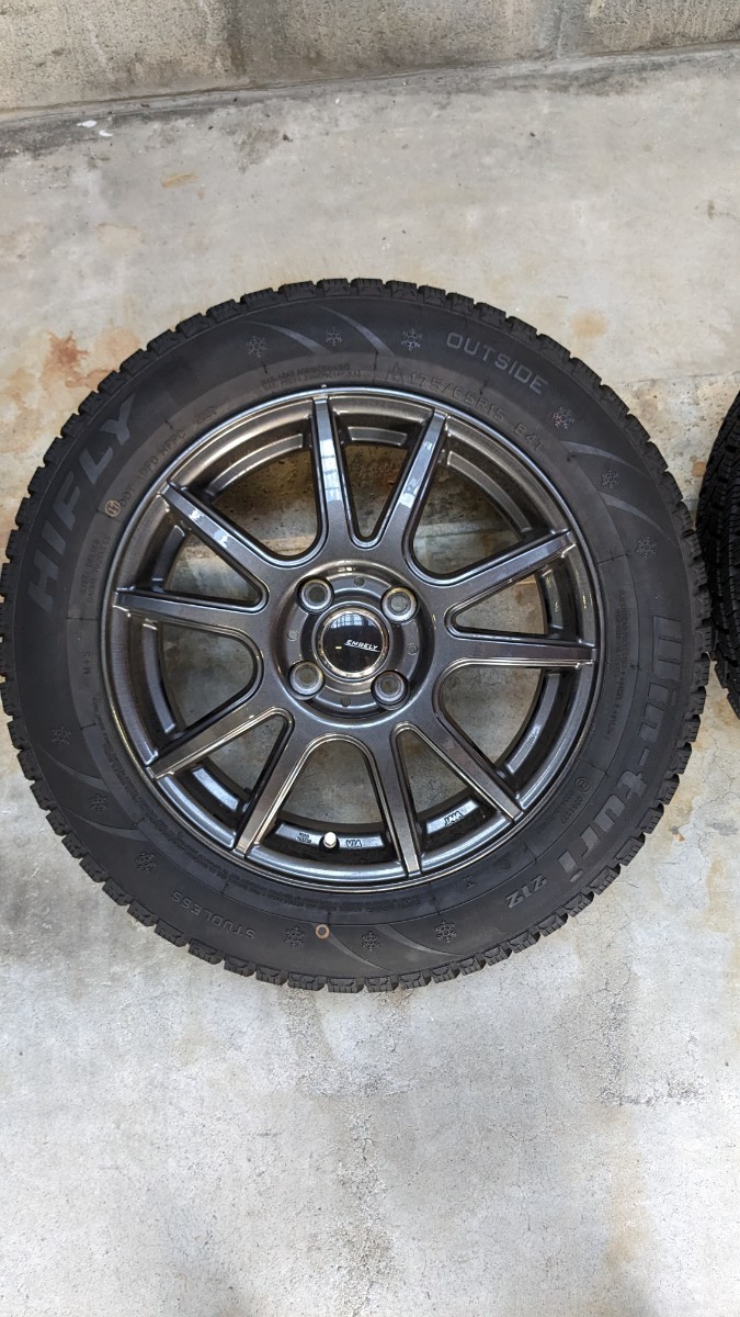 スタッドレスタイヤ　ホイール付き　175/65R15 2022年製造　バリ山です _8