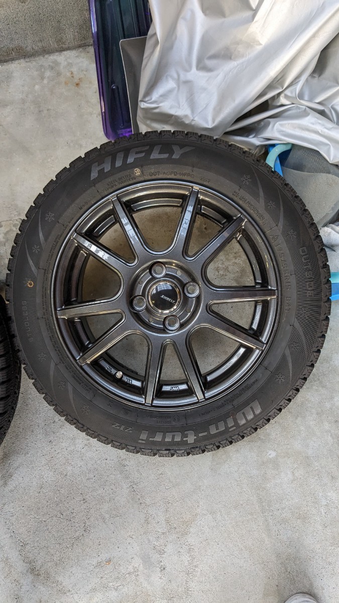 スタッドレスタイヤ　ホイール付き　175/65R15 2022年製造　バリ山です _9