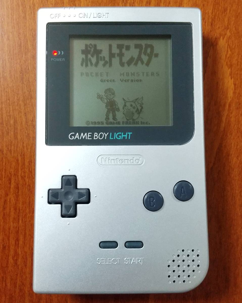 ☆任天堂 ゲームボーイライト シルバー 箱・説明書付き GAME BOY LIGHT