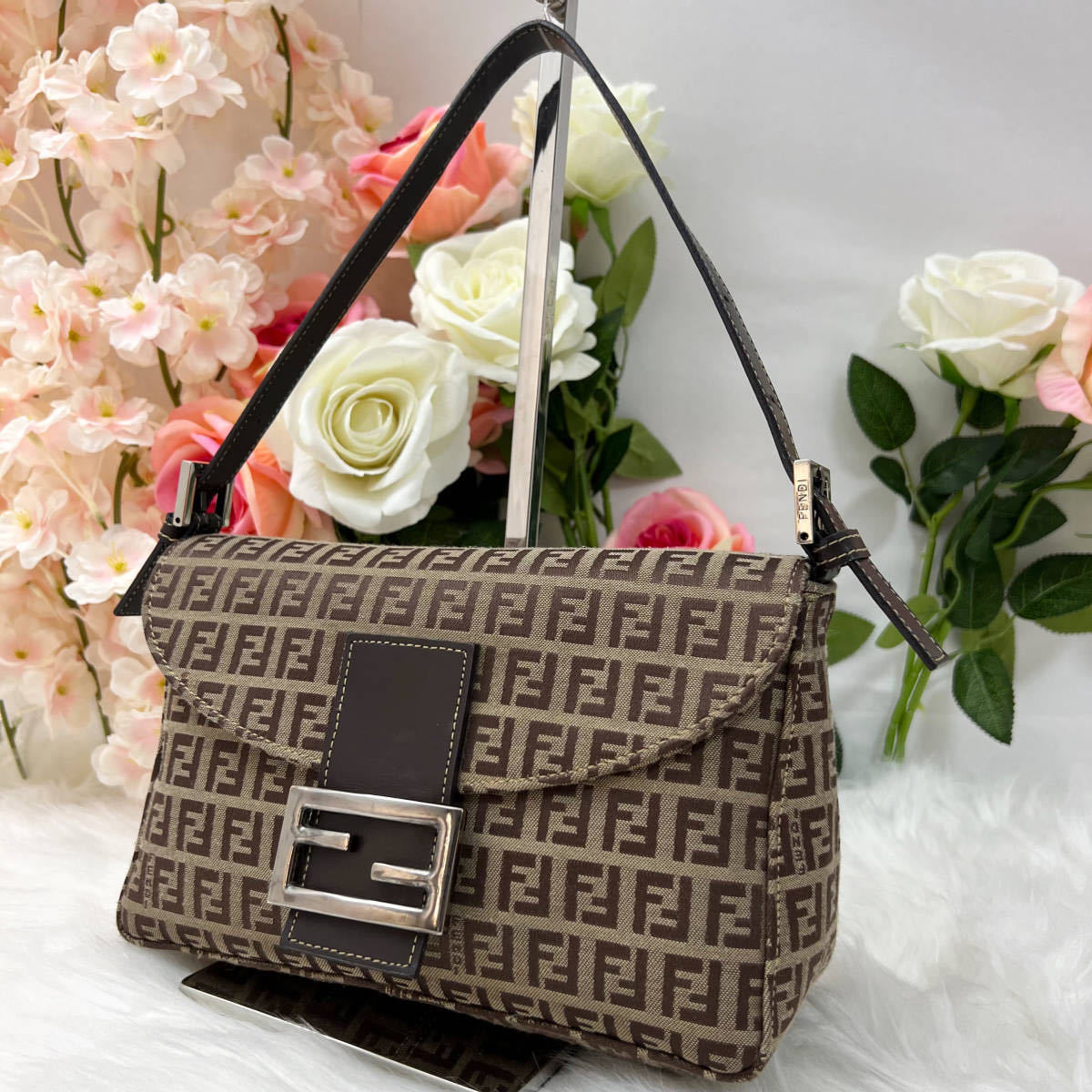1円スタート □美品□ FENDI フェンディ マンマバケット ズッキーノ 