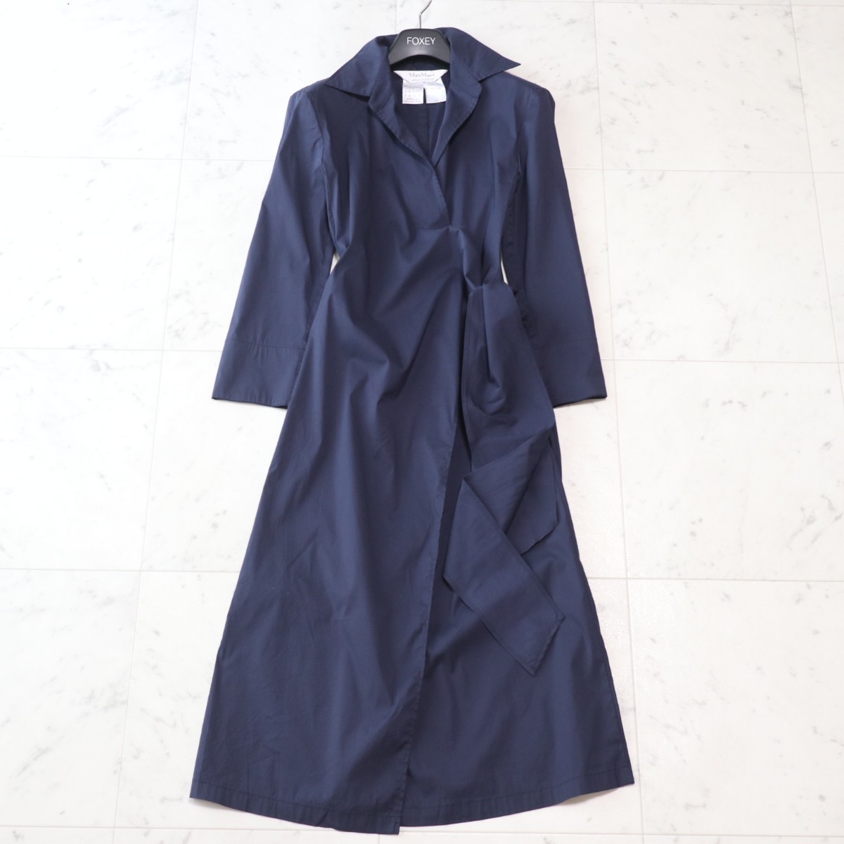新品同様☆マックスマーラ Max Mara☆白タグ☆Italy製☆知的ネイビー 