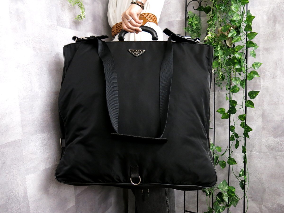 プラダ カメラバッグ 三角ロゴ 金具 ナイロン レザー ブラック ポコノ 