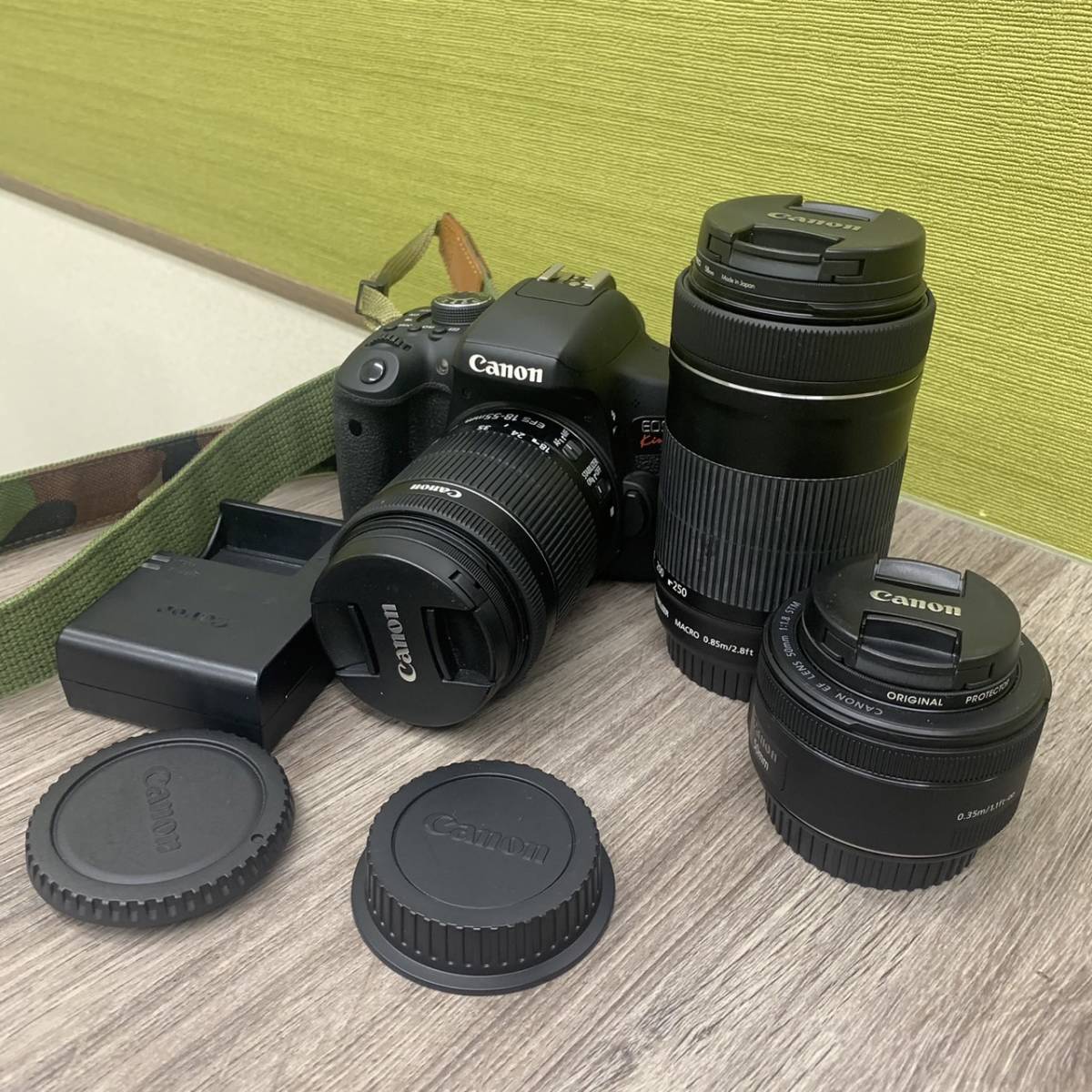 【GO 5498a】1円～ Canon キヤノン デジタル一眼レフカメラ EOS Kiss X8i ダブルズームキット レンズ 3点 セット 現状品