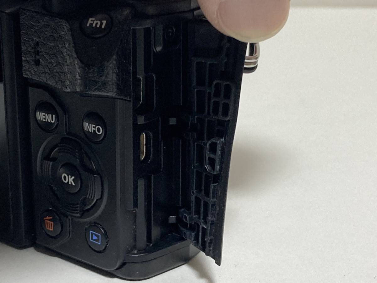 OLYMPUS OM-D E-M10 Mark II ボディ ミラーレス一眼カメラ デジタル 