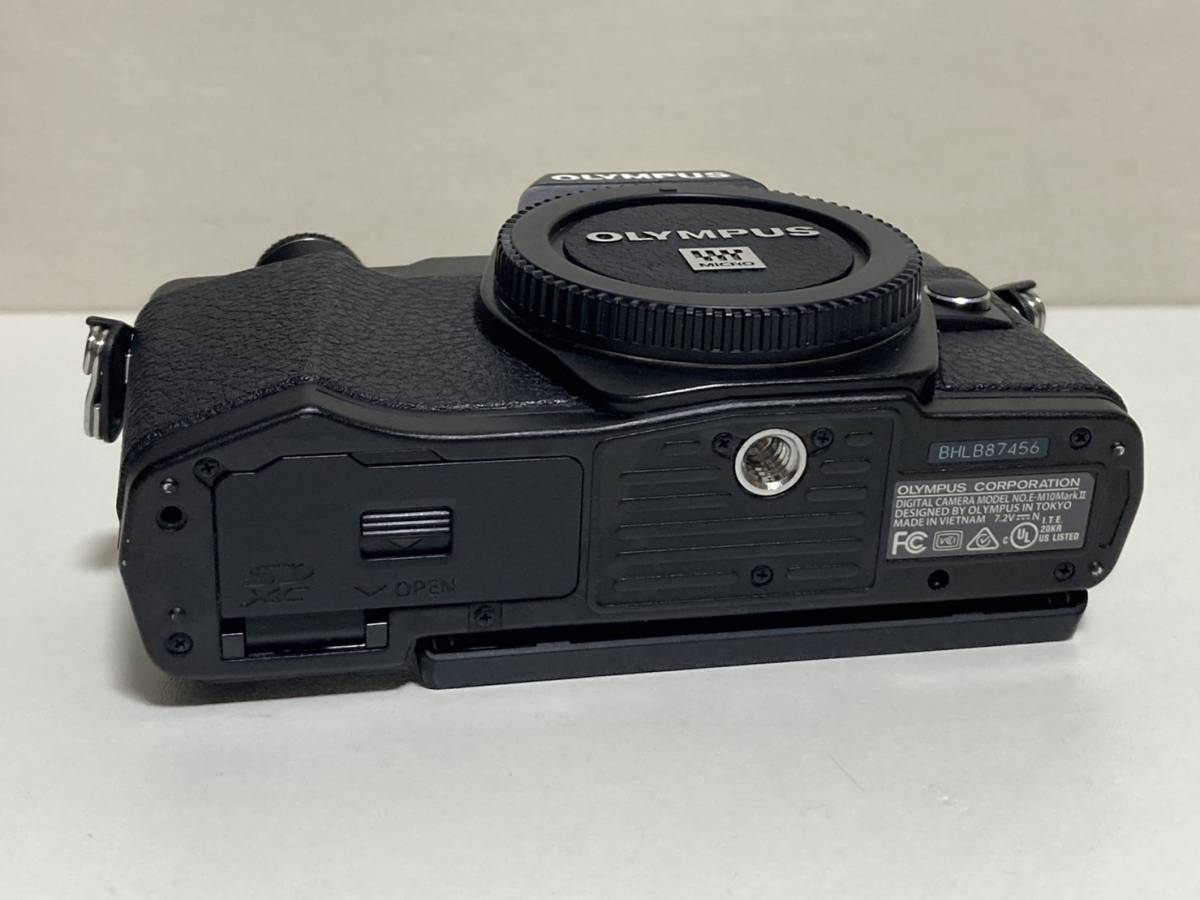 OLYMPUS OM-D E-M10 Mark II ボディ ミラーレス一眼カメラ デジタル 