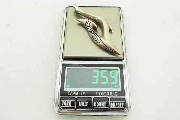 A009-00000 ◎ ZULUETA DESIGN レオ・ズルエタ ペンダントトップ