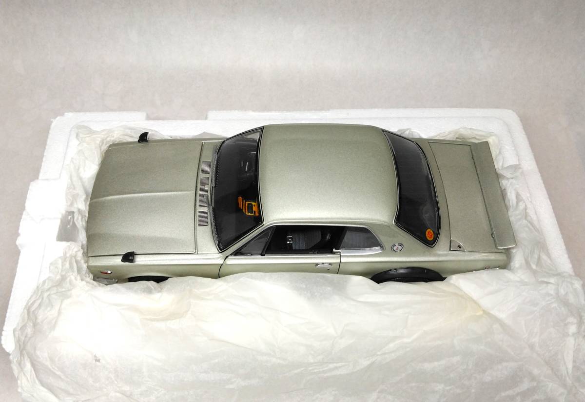KYOSHO 京商 1/18 日産 スカイライン 2000 GT-R KPGC10 with