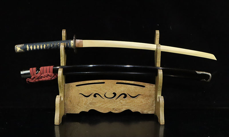 縁】時代武具 抜刀拵え 鮫皮巻柄 金象嵌半太刀金具 龍大目貫 黒本漆鞘 