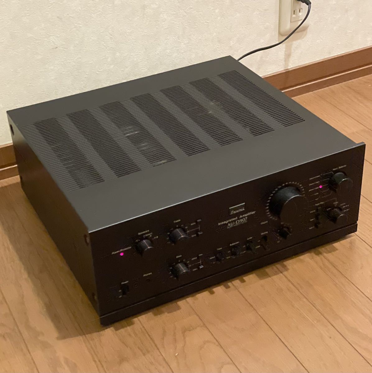 ジャンク サンスイ ステレオプリメインアンプ AU-D907〔状態〕通電し