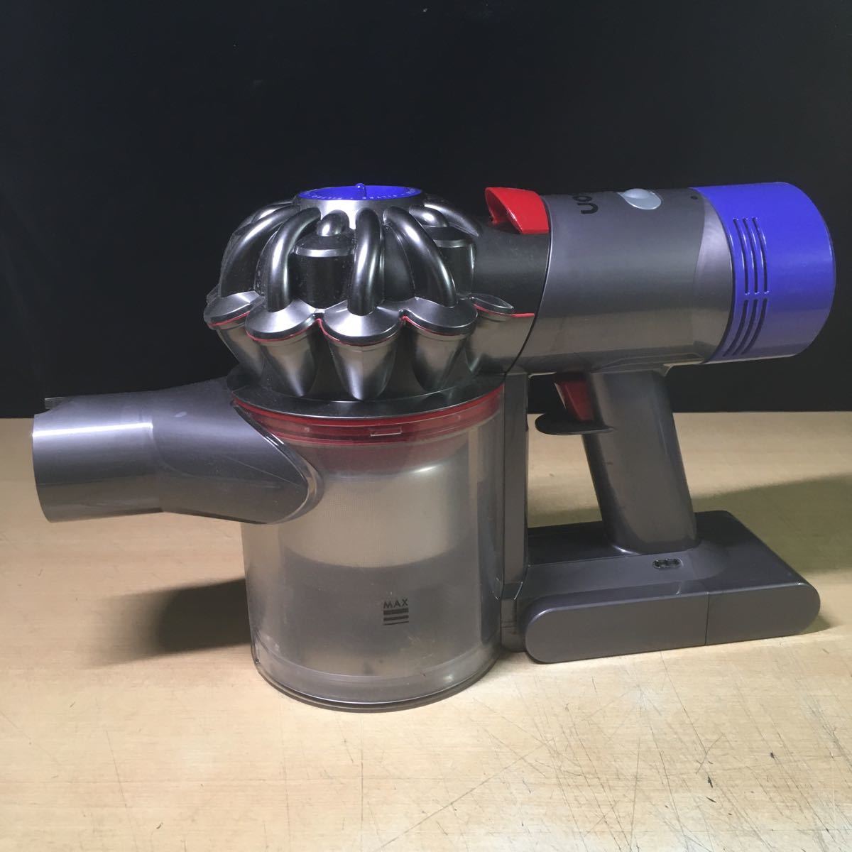 送料無料】(101311) 【30日保証】dyson SV10 サイクロン式コードレス 