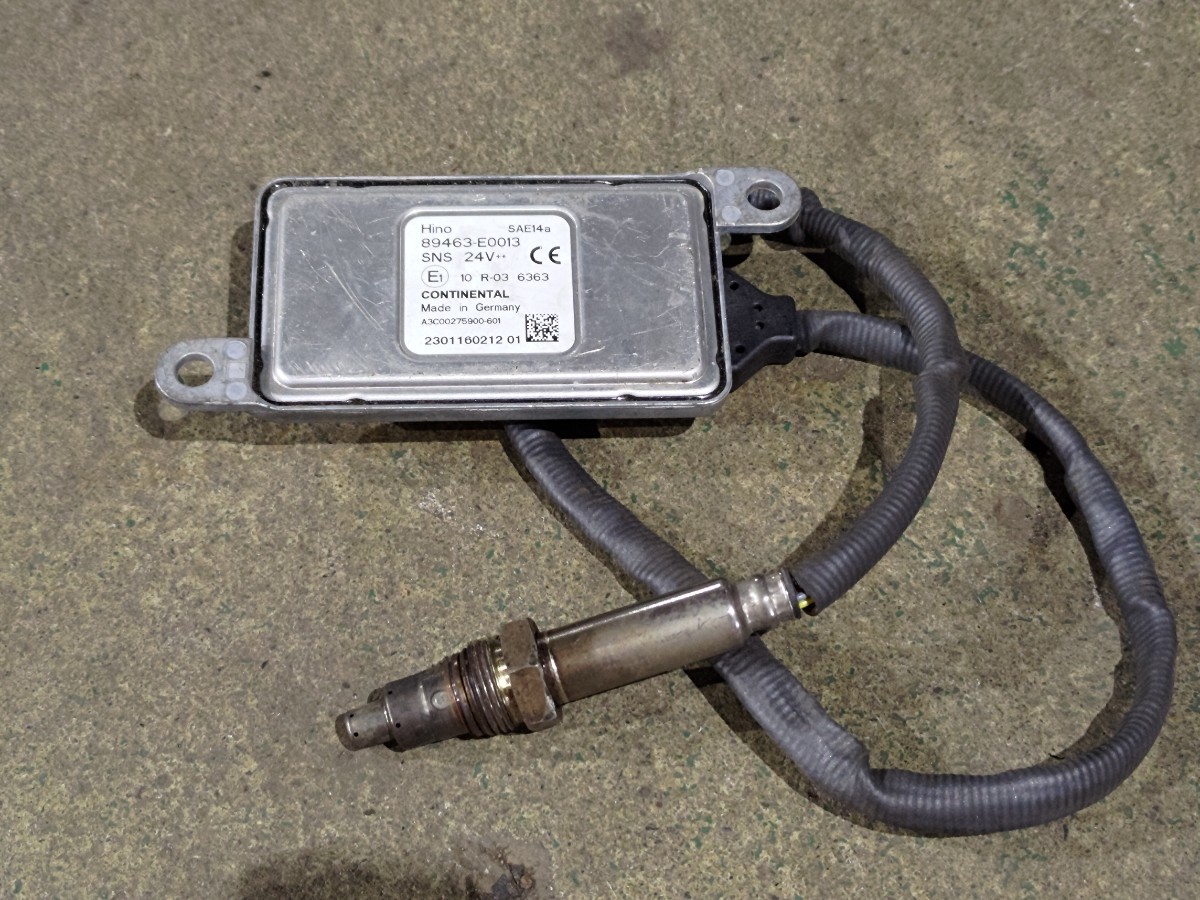 送料無料　純正　NOXセンサー　89463-E0410