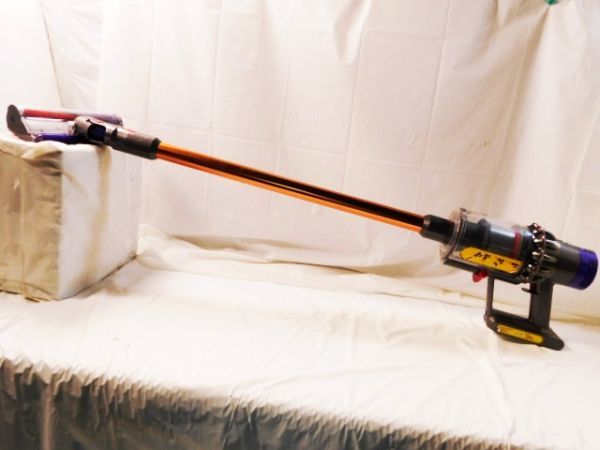 A72☆dyson/SV12/コードレスクリーナー/充電式/アダプター無し/掃除機