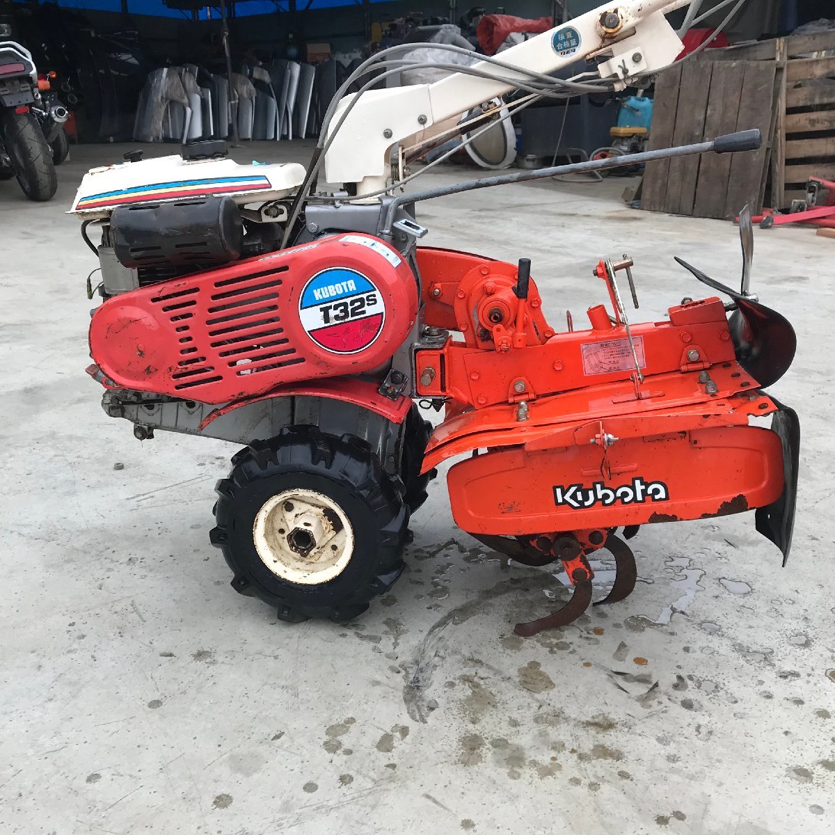 Kubota耕運機 クボタ KUBOTA T32S 耕運機 中古 京都発【F23107832-7】 クボタ 耕運機