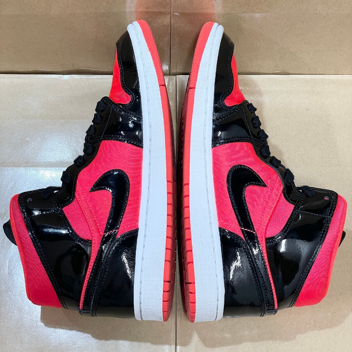 24.5cm WMNS AIR JORDAN 1 AJ1 MID SE BQ6472-600 ウィメンズ エア 