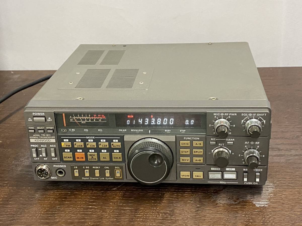 現状品　KENWOOD　TS-811D　430MHｚ　オールモード　25W機 KENWOODの430M帯オールモード25W機 TS-811D KENWOOD 「TS-811」高級