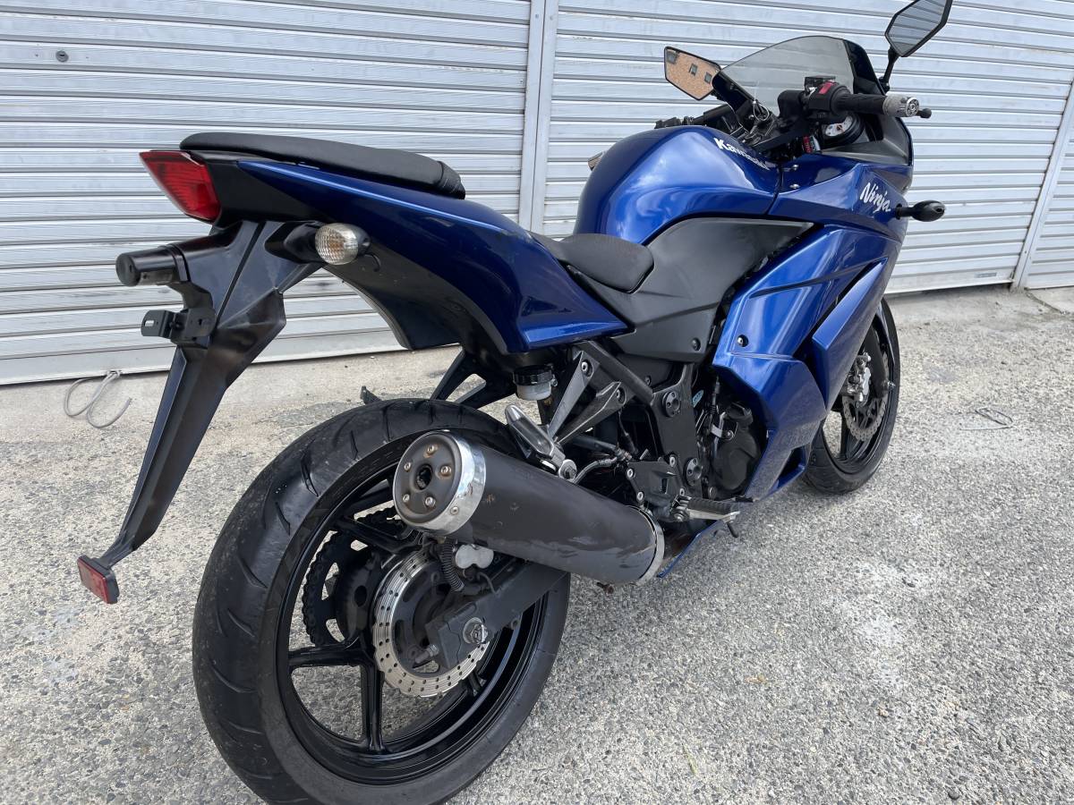 るなさま専用ページ 即決価格でリアタイヤ交換 カワサキ ニンジャ250R EX250K 書類 鍵付き