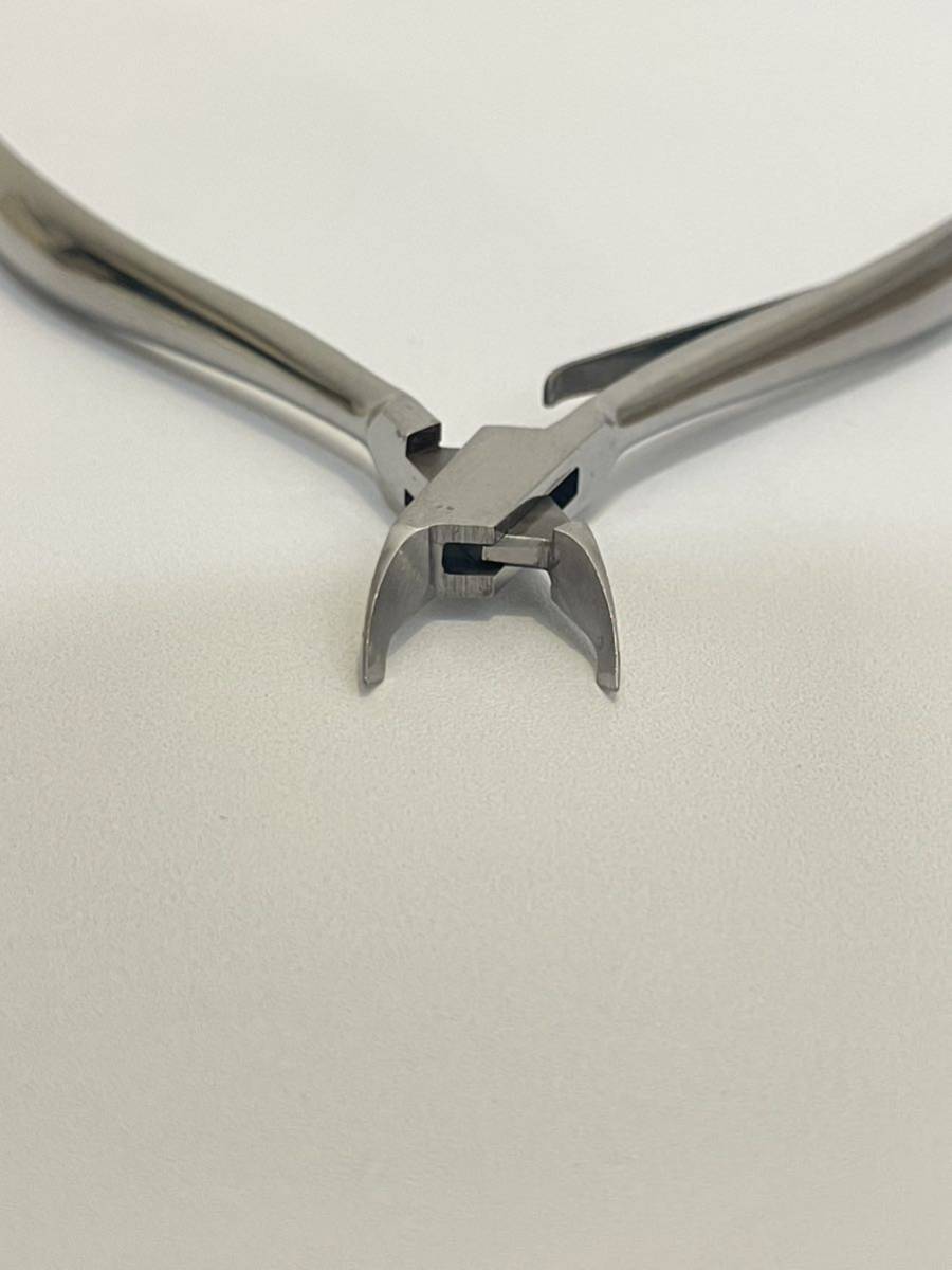 キューティクルニッパー HIKARI | 光 ヒカリ 4mm Tiara by 3mm 美爪