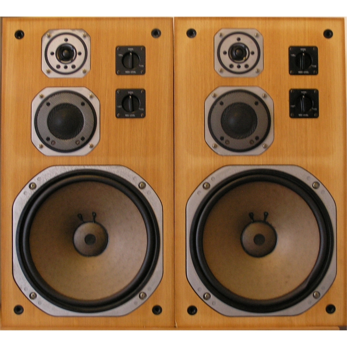 YAMAHA NS-690 スピーカーシステム（ビンテージ／初代型）ペア Yamaha NS-690 - YAMAHA Speakers Vintage 0 III NS specifications 3