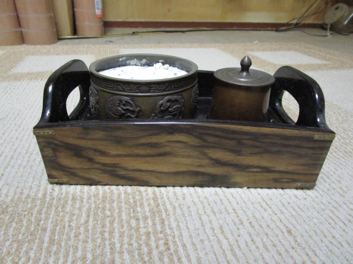 喫煙具　黒柿材　煙草盆　唐金火入れ　鳳凰図　龍図　真鍮金具　盆サイズ縦約15.9cm横約25.2cm高さ約9cm　追加画像有り　ヤマト着払い発送