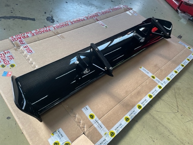 ロータスエキシージV6用 リアウイング カーボン製 中古品 ロータス