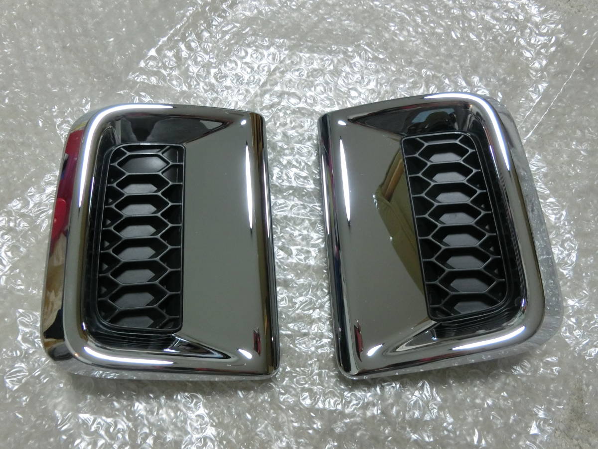 即決　新車外し　フリードスパイク　フロントバンパー　ガーニッシュ　左右セット　ホールカバー 　フォグカバー