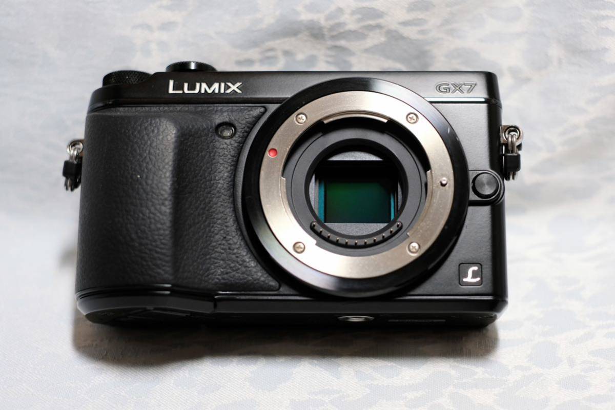 Panasonic LUMIX DMC-GX7 Panasonic Lumix DMC-GX7 Body Silver Announced