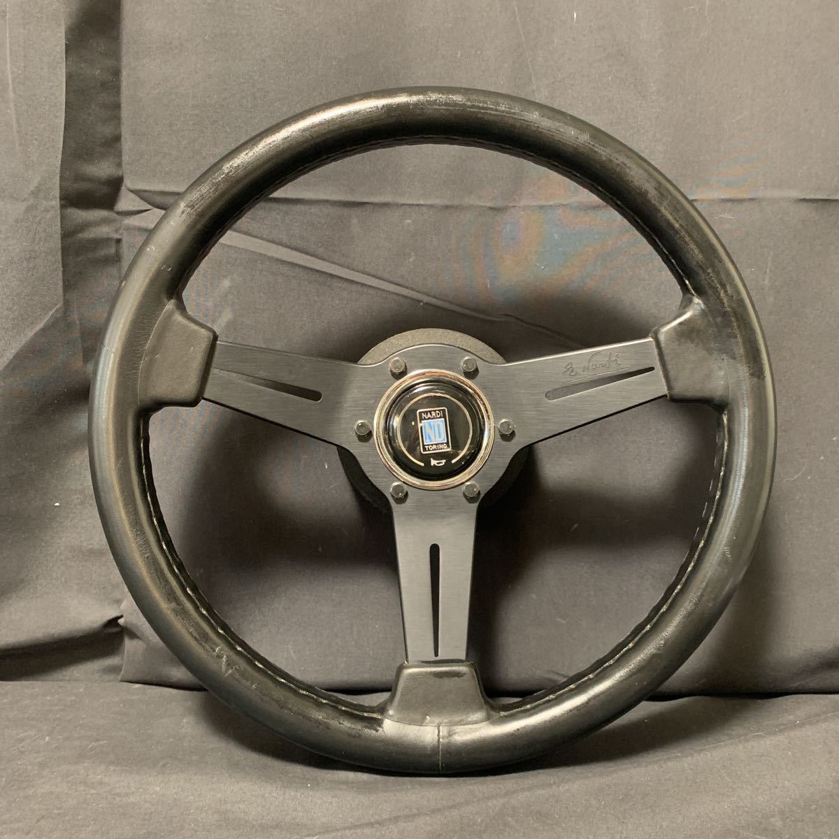 NARDI TORINOステアリング 本体 ホーンボタン付き NARDI ナルディ ハンドル ステアリング 約33㎝ ホーンボタン 付き