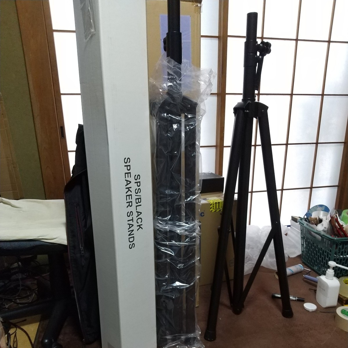 新品未使用スピーカースタンド スピーカースタンド 新品未使用イオーノ
