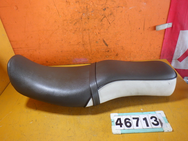 46713 カワサキ BJ250A-084～ エストレヤ FIモデル 純正 シート 破れ無