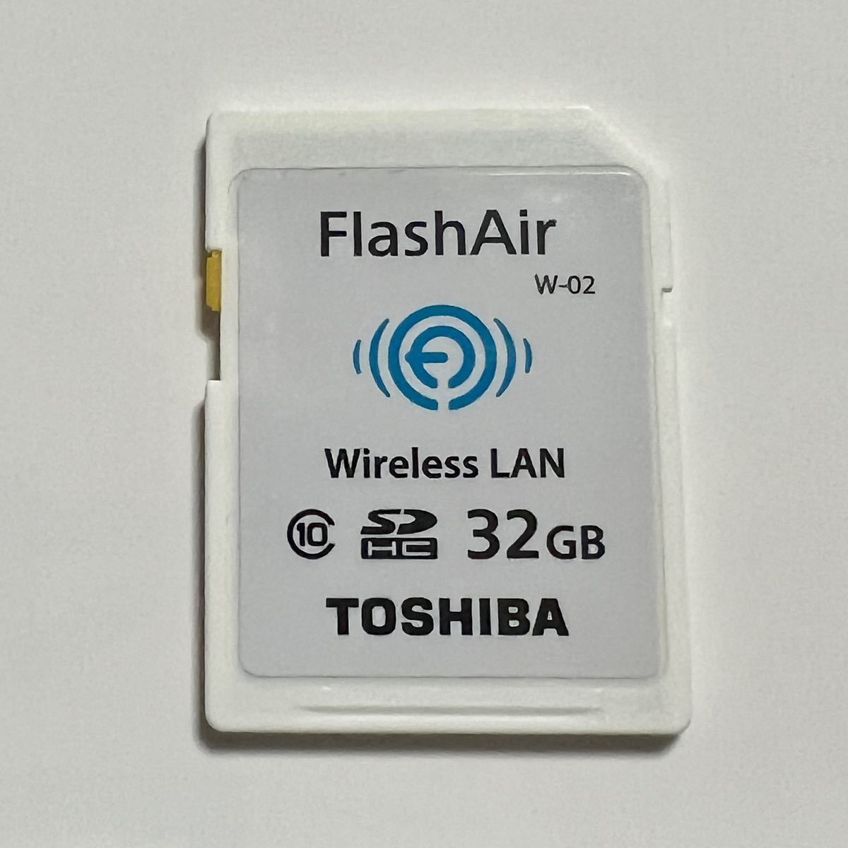 ☆ TOSHIBA FlashAir 32GB 「動作確認OK」 無線LAN搭載SDHCカード Class10
