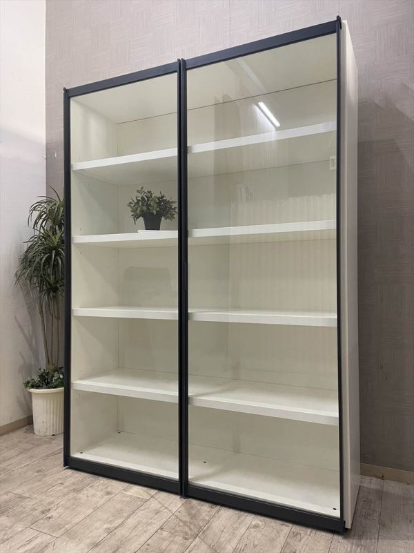 美品 Poliform 高級ガラスキャビネット 幅139 高193cm ポリフォーム 