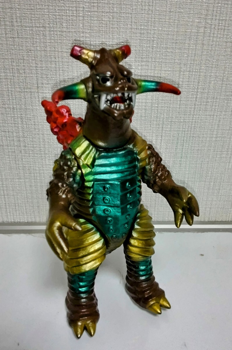 MAX TOY マックストイ 地底超獣ギタギタンガ ウルトラ怪獣シリーズ