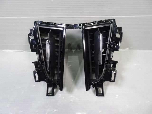 ヴェルファイア DBA-AGH30W センター吹き出し口 Z Aエディション 47426kmZ アルファード 1kurudepa