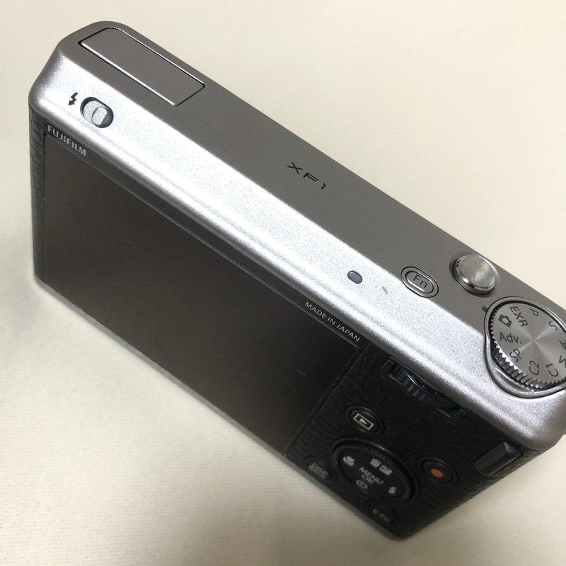1円～ 訳有品 FUJIFILM XF1 富士フィルム デジカメ プレミアム