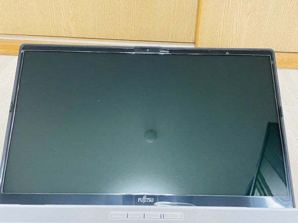 美品 富士通 FMVA40FWJ2 プレミアムホワイト Windows10 Win10 Intel