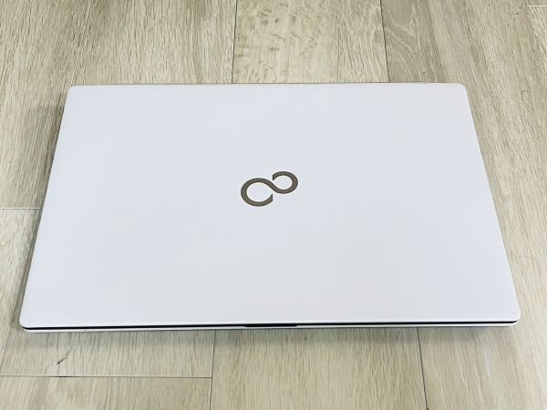 美品 富士通 FMVA40FWJ2 プレミアムホワイト Windows10 Win10 Intel