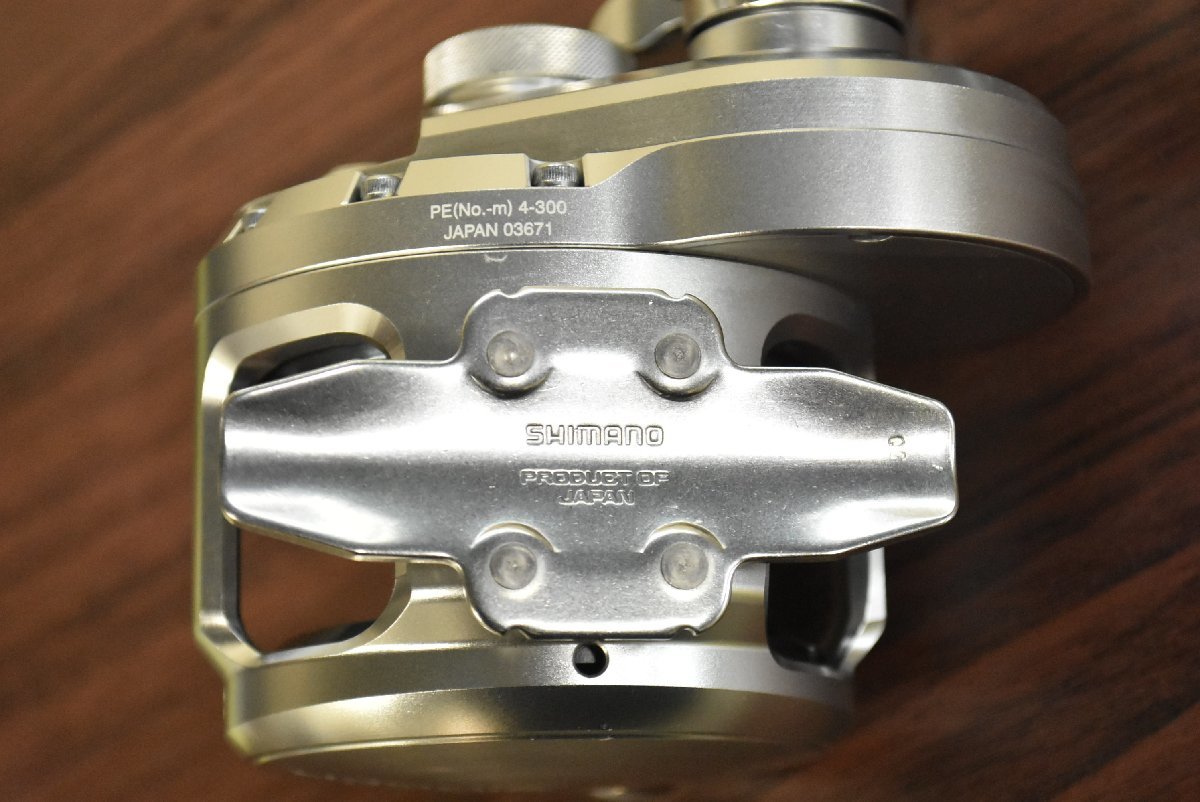 程度良好】シマノ 17 オシアジガー 2000NRHG SHIMANO OCEA JIGGER 右 